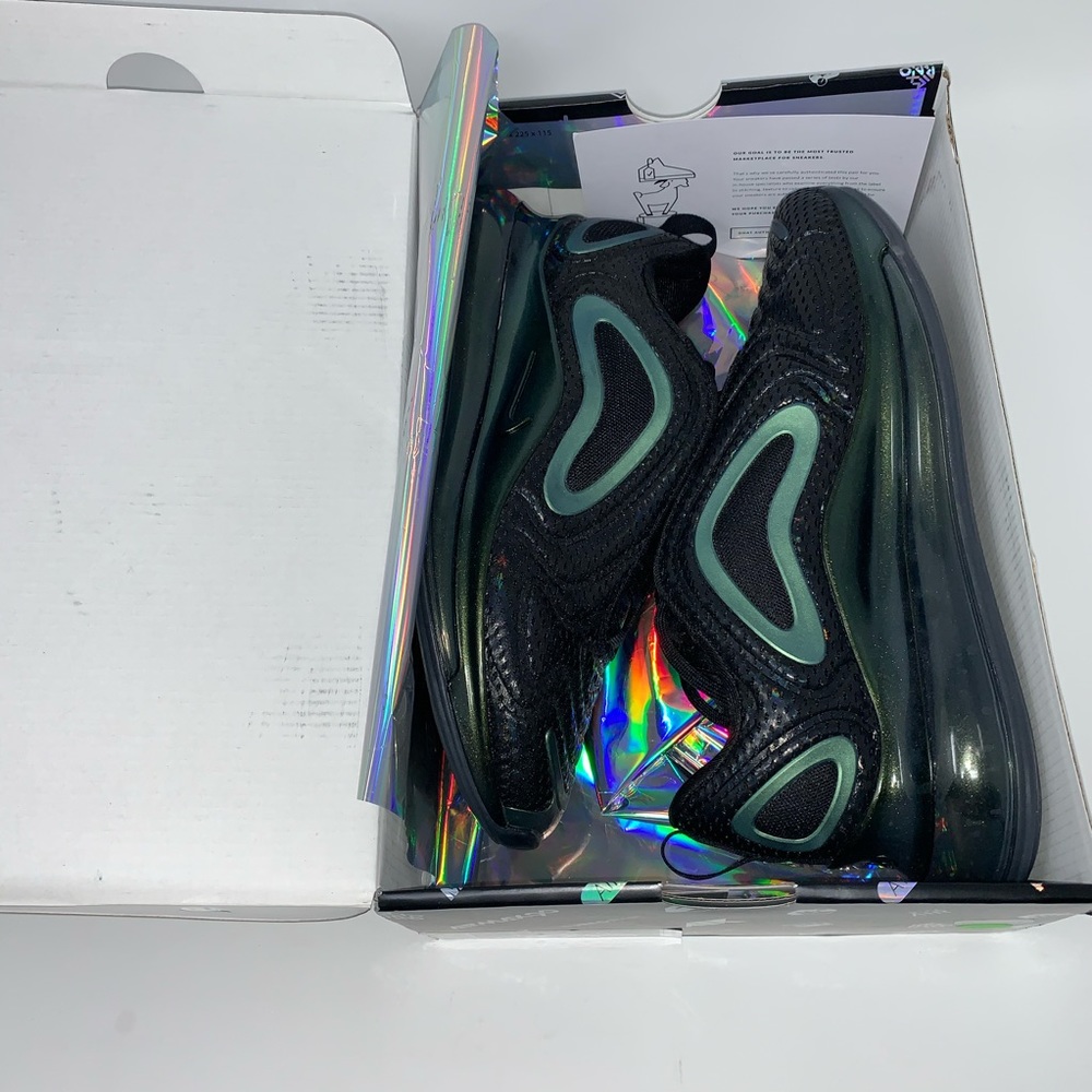 Air Max 720 ‘Throwback Future’